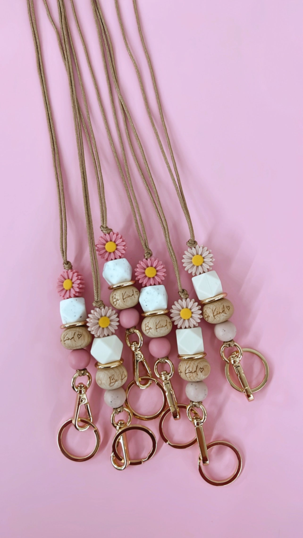 Be Kind | Daisy Flower Lanyard – Modern Made Company